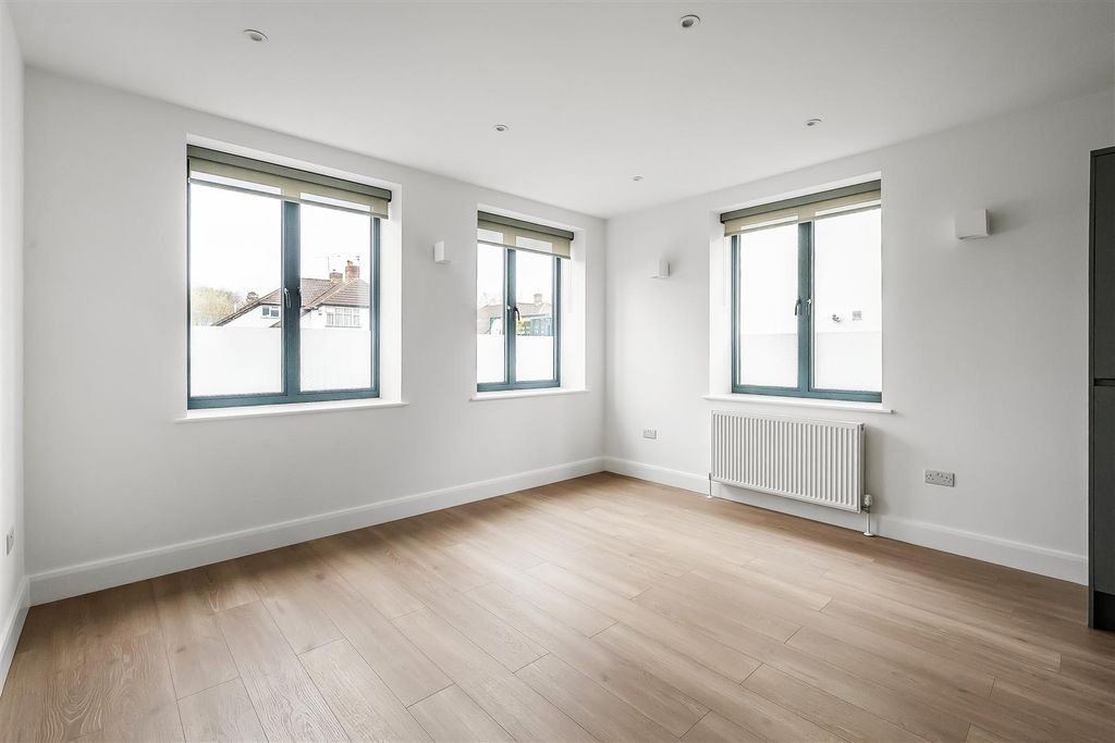 Property photo 3 of 13 11-Opus-Court-11.Jpg