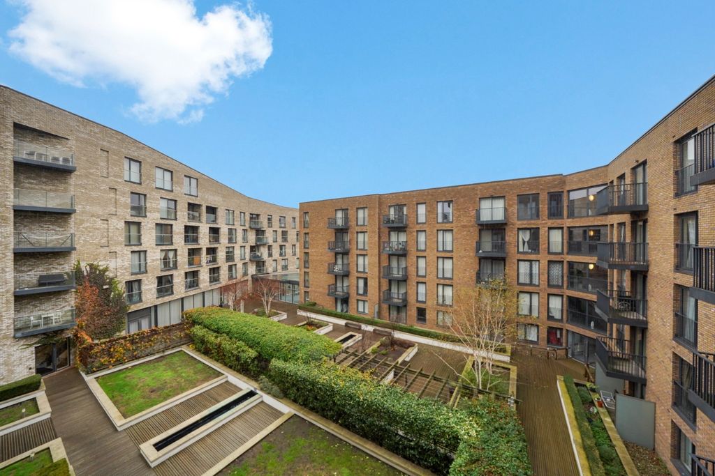 Property photo 1 of 18 4676660