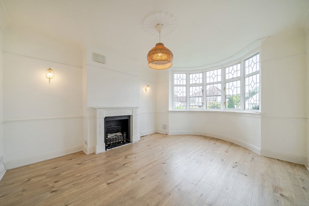 Property photo 2 of 21 1456826-4-69Fa4Ec...