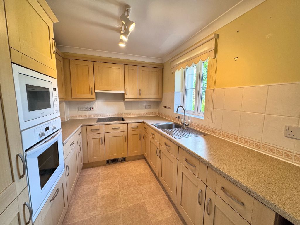 Property photo 3 of 8