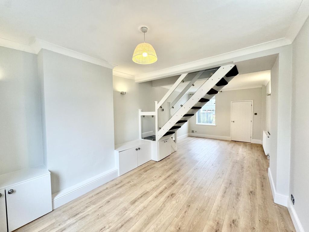 Property photo 3 of 10 Living Dining Room