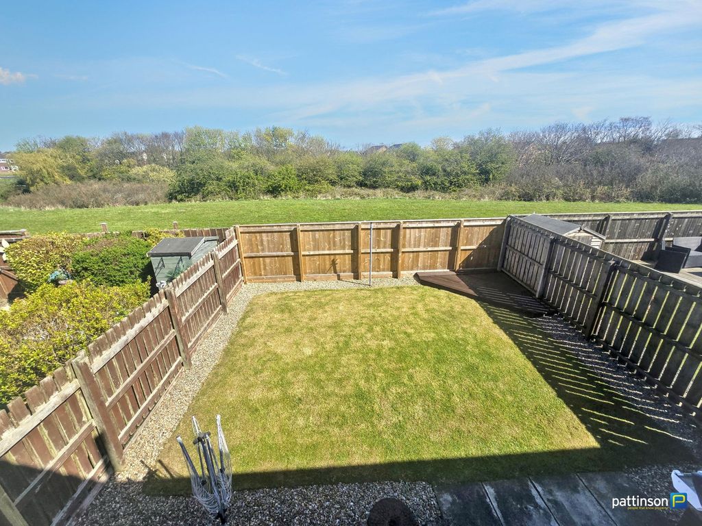 Property photo 2 of 34