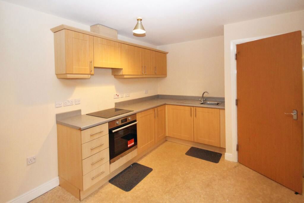 Property photo 3 of 8