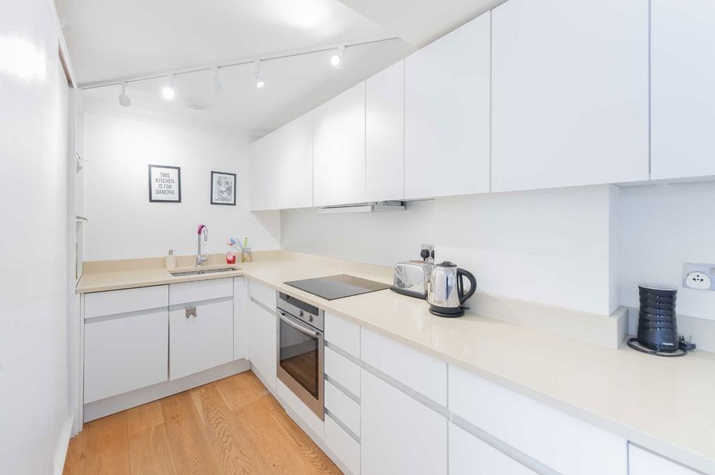 Property photo 3 of 5