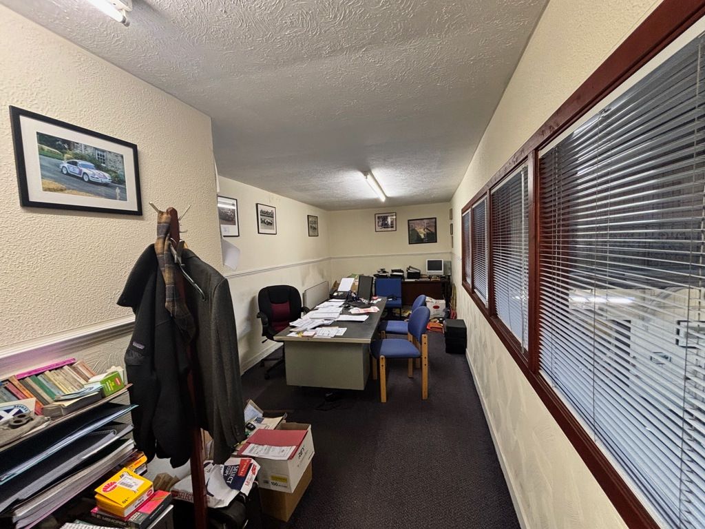 Property photo 2 of 8 Photo 1