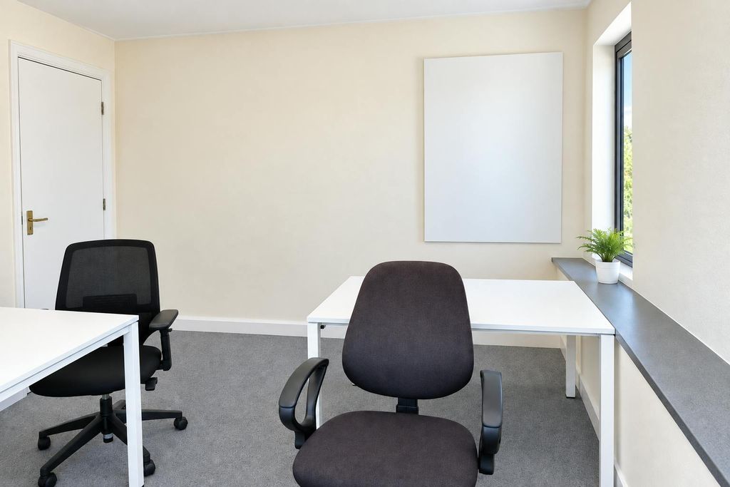 Property photo 3 of 4 Hastingwood Gr Floor Office 2.Png