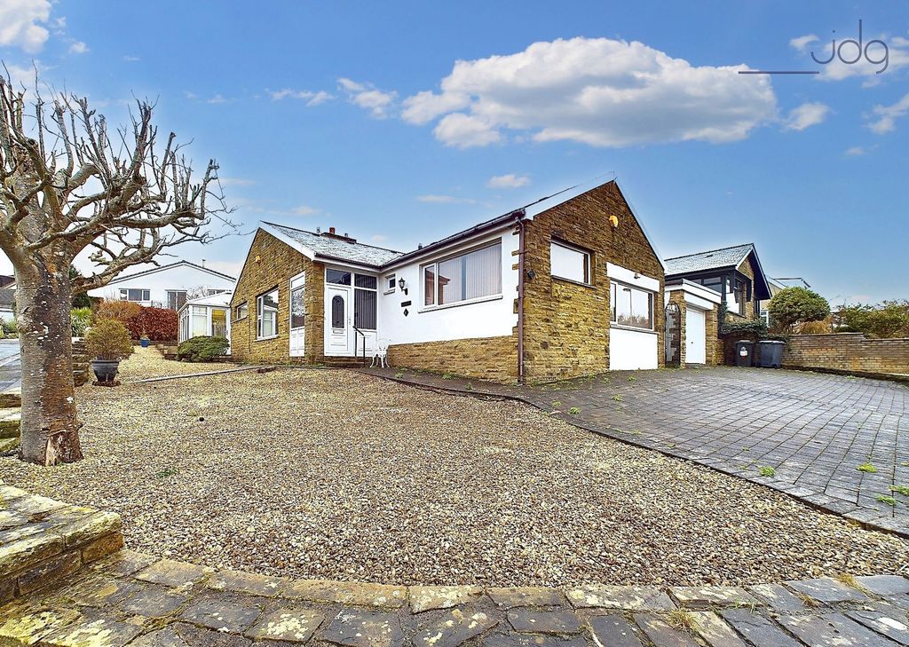 Property photo 1 of 23 Welcome To Cherry Tree Close