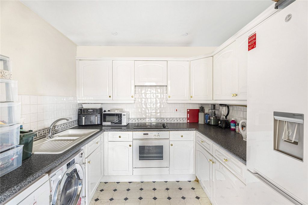 Property photo 3 of 11 Picture No. 25