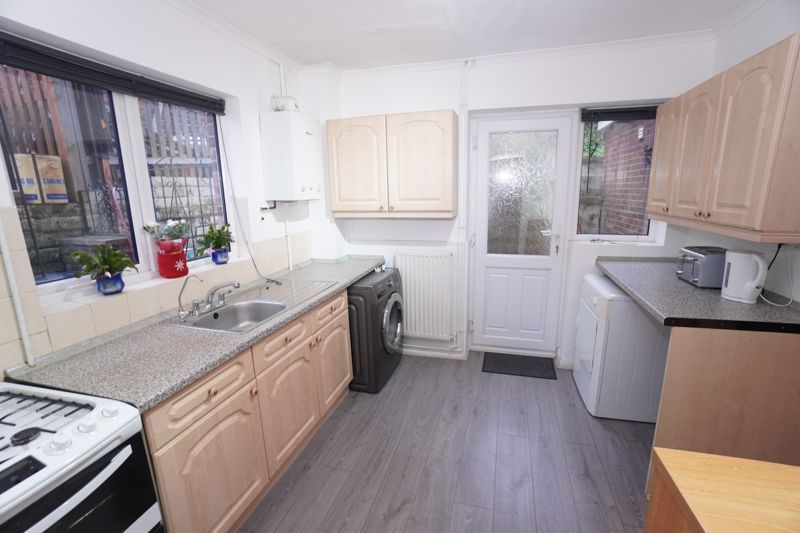 Property photo 3 of 12 Photo 13