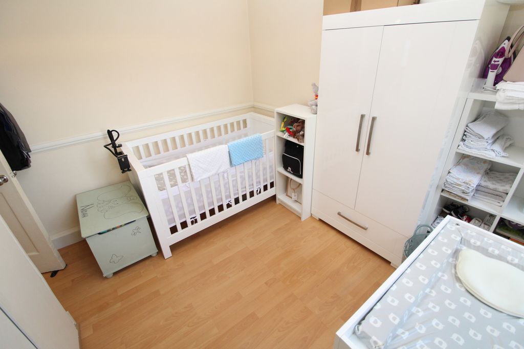 Property photo 3 of 5