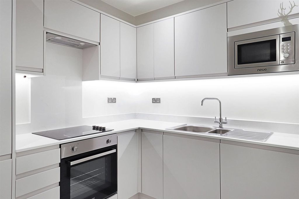 Additional image 5 of 1 bed flat for saleHalf Moon Lane, Epping CM16