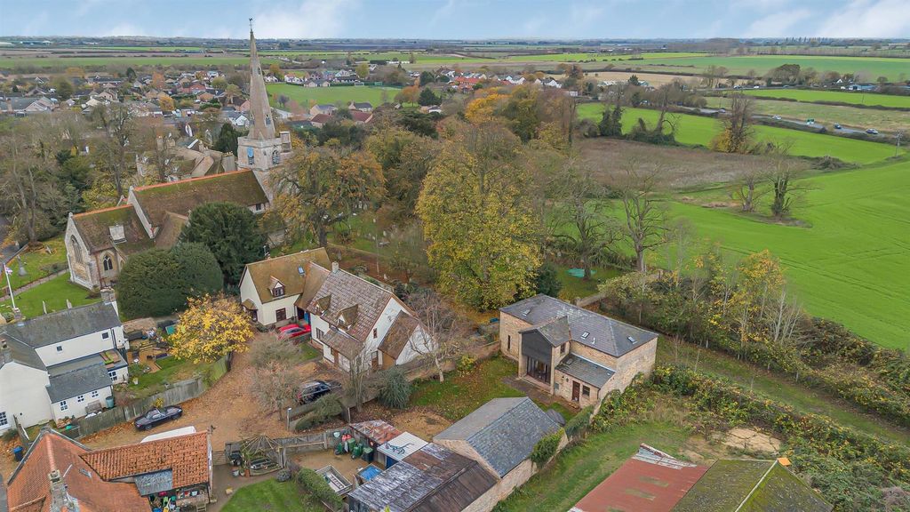 Property photo 3 of 35 5_67218.Jpg