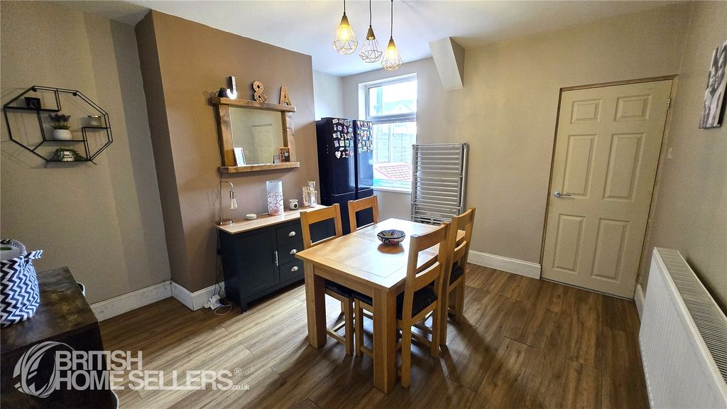 Property photo 3 of 13 Picture No. 15