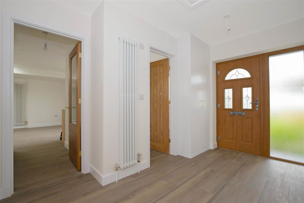 Property photo 2 of 30 Img_8739.Jpg