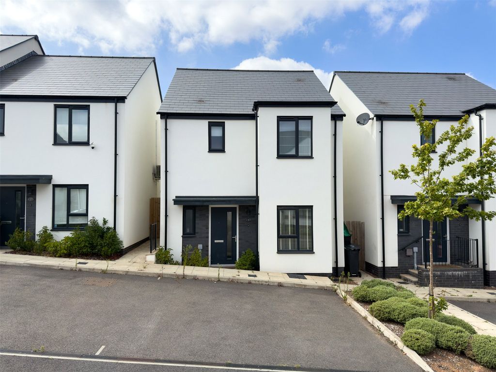 Property photo 1 of 15 External
