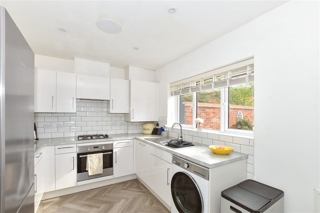 Property photo 2 of 20 Kitchen/Dining Room