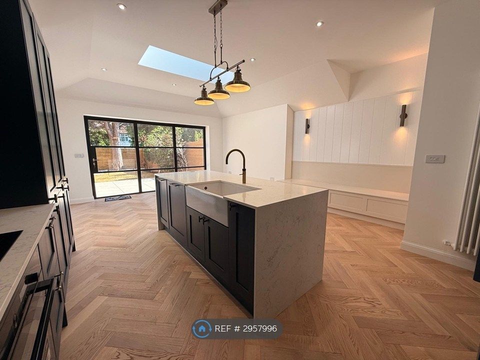 Property photo 1 of 15 Kitchen