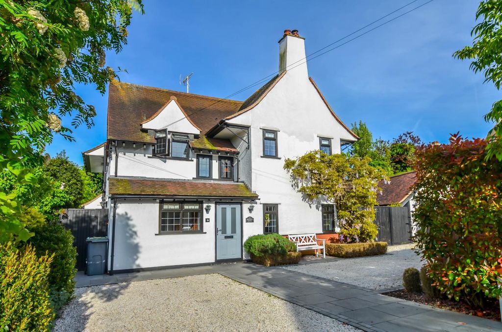 Property photo 3 of 29 Front