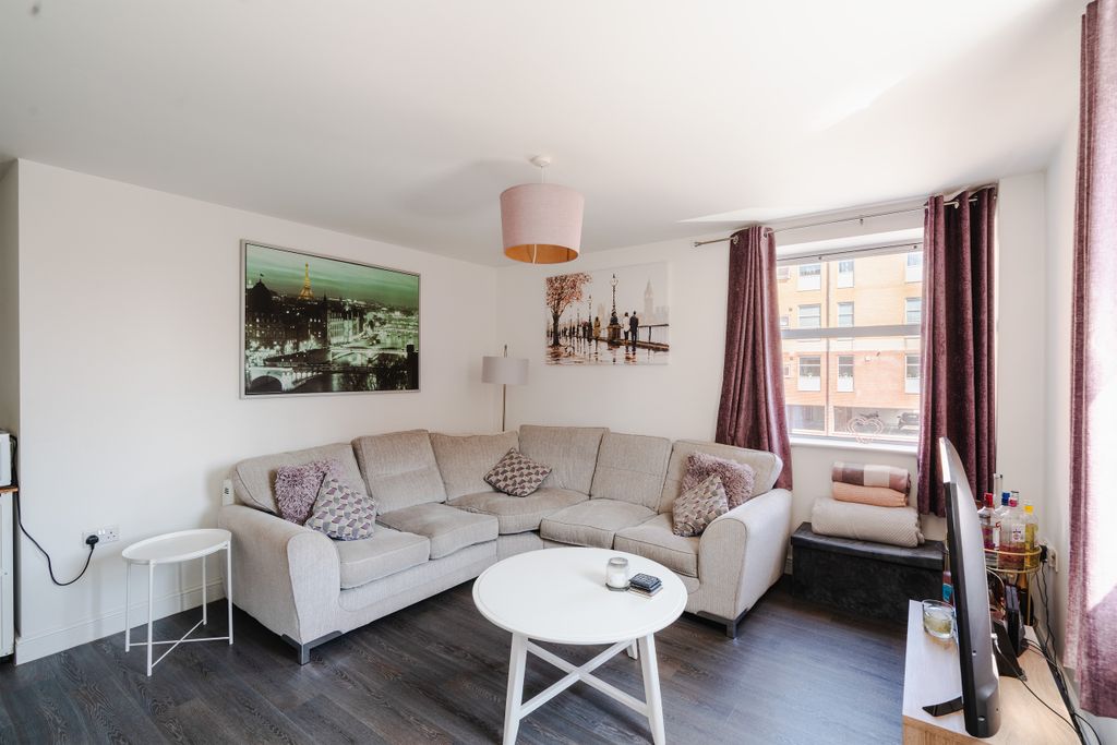 Property photo 3 of 14 17