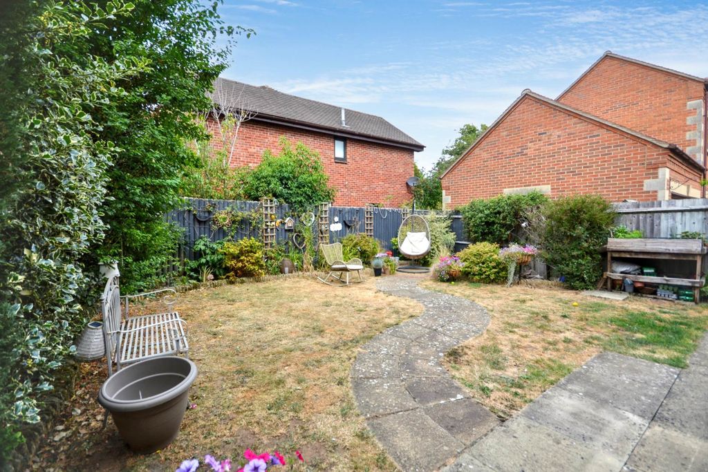 Property photo 2 of 18