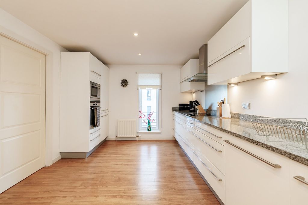 Property photo 2 of 21 Photo 2