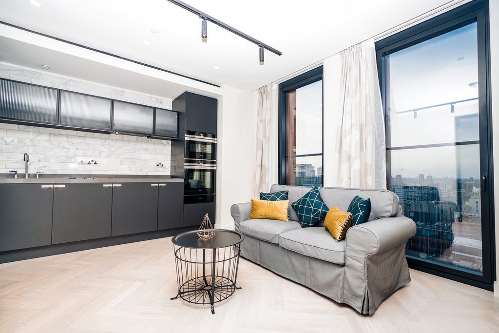 Property photo 3 of 9