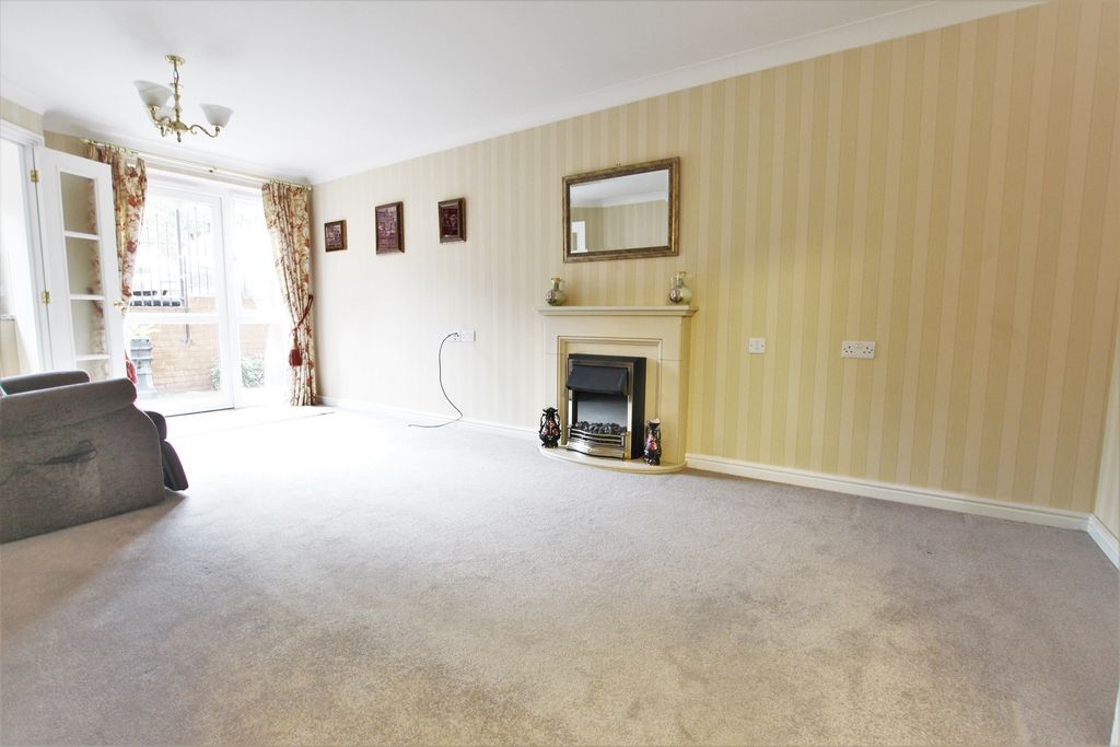 Property photo 3 of 9