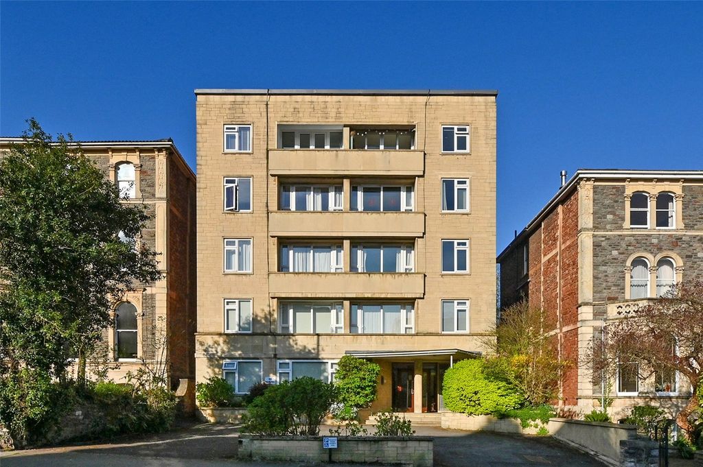 Property photo 1 of 8 Picture No. 12