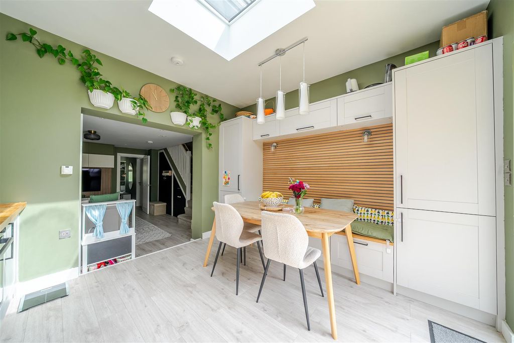 Property photo 2 of 36 1476768-36-6A33c8A2B0Aa5.Jpg