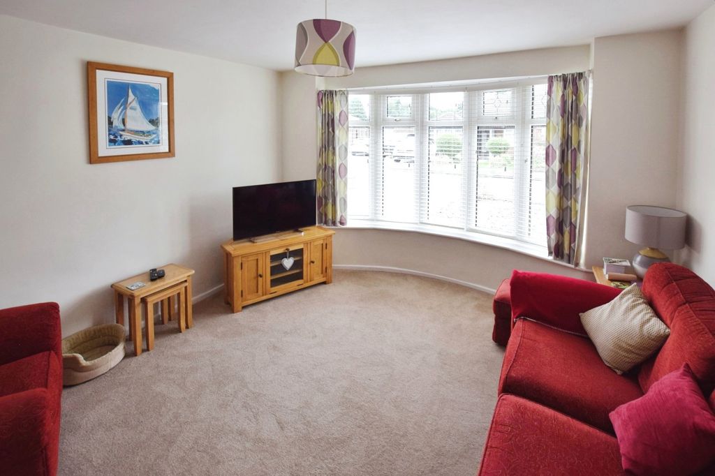 Property photo 2 of 19 Picture No. 30
