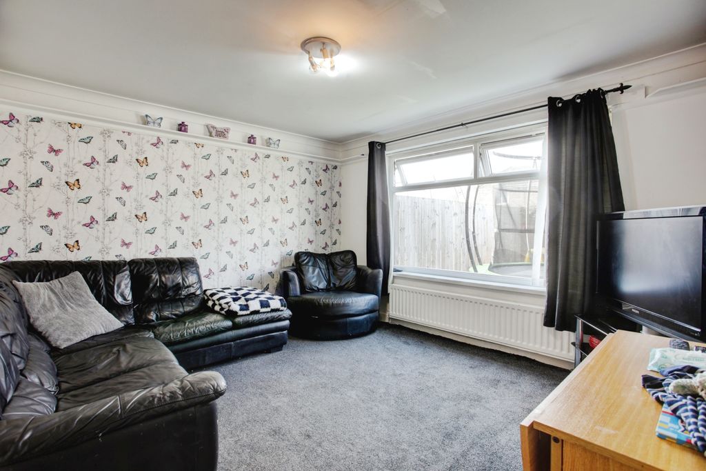 Property photo 3 of 15