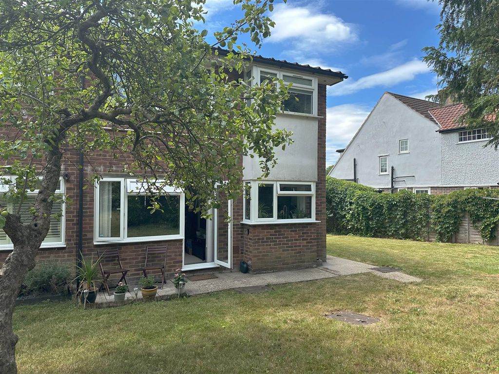 Property photo 3 of 15