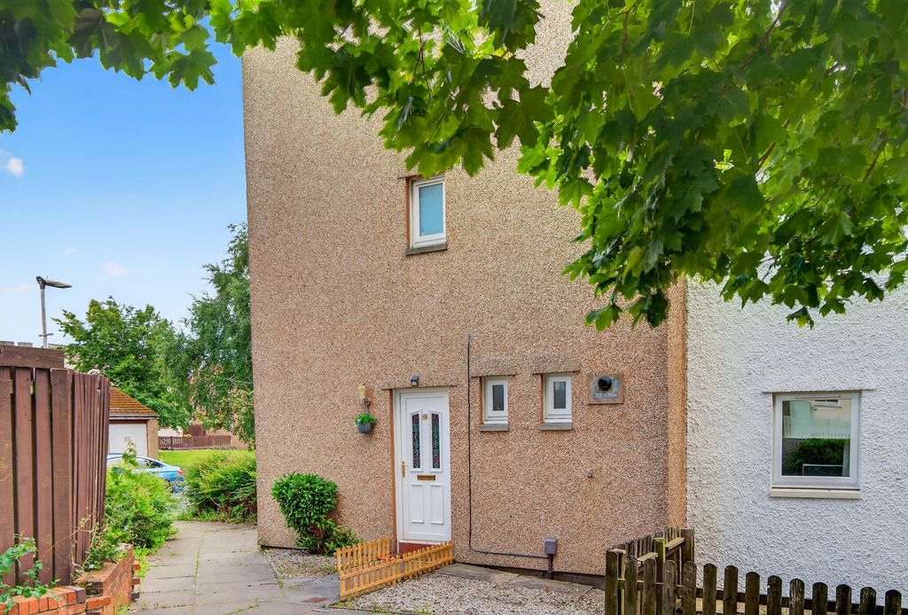 Property photo 1 of 25