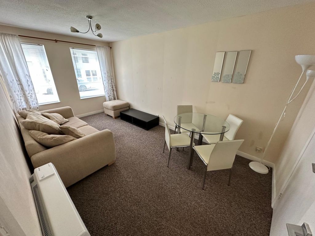 Property photo 2 of 7