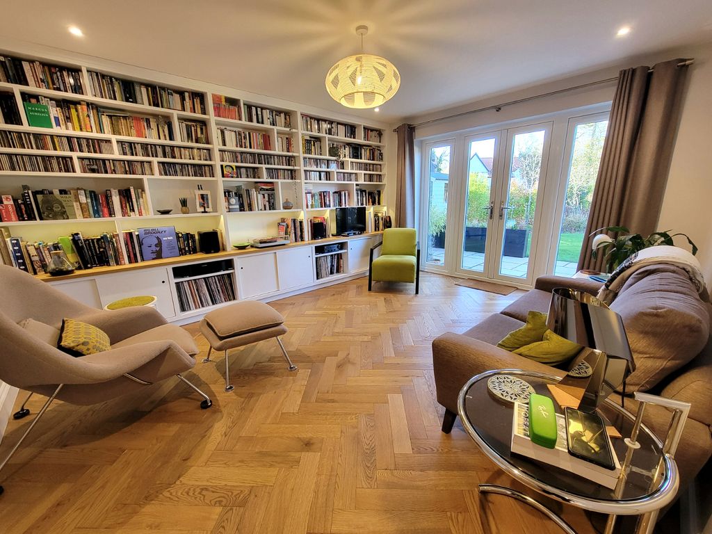 Property photo 2 of 16