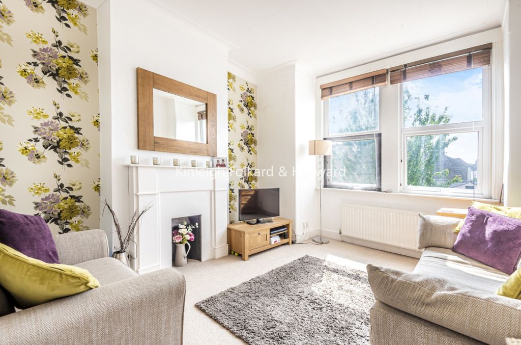 Property photo 2 of 6 96c84d5c-F5ce-43F8-A