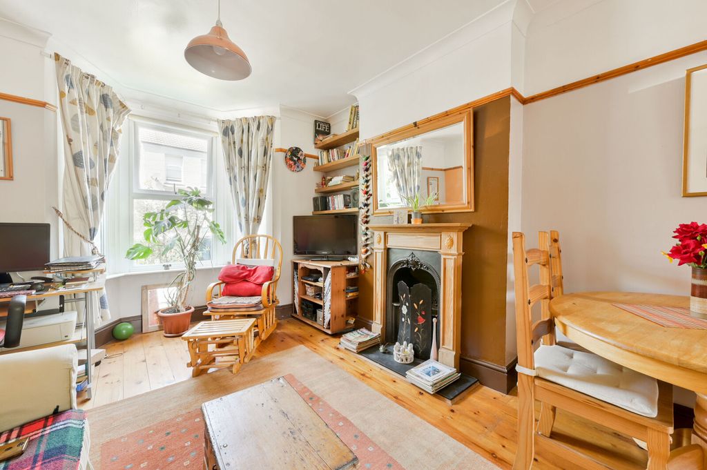 Property photo 1 of 22