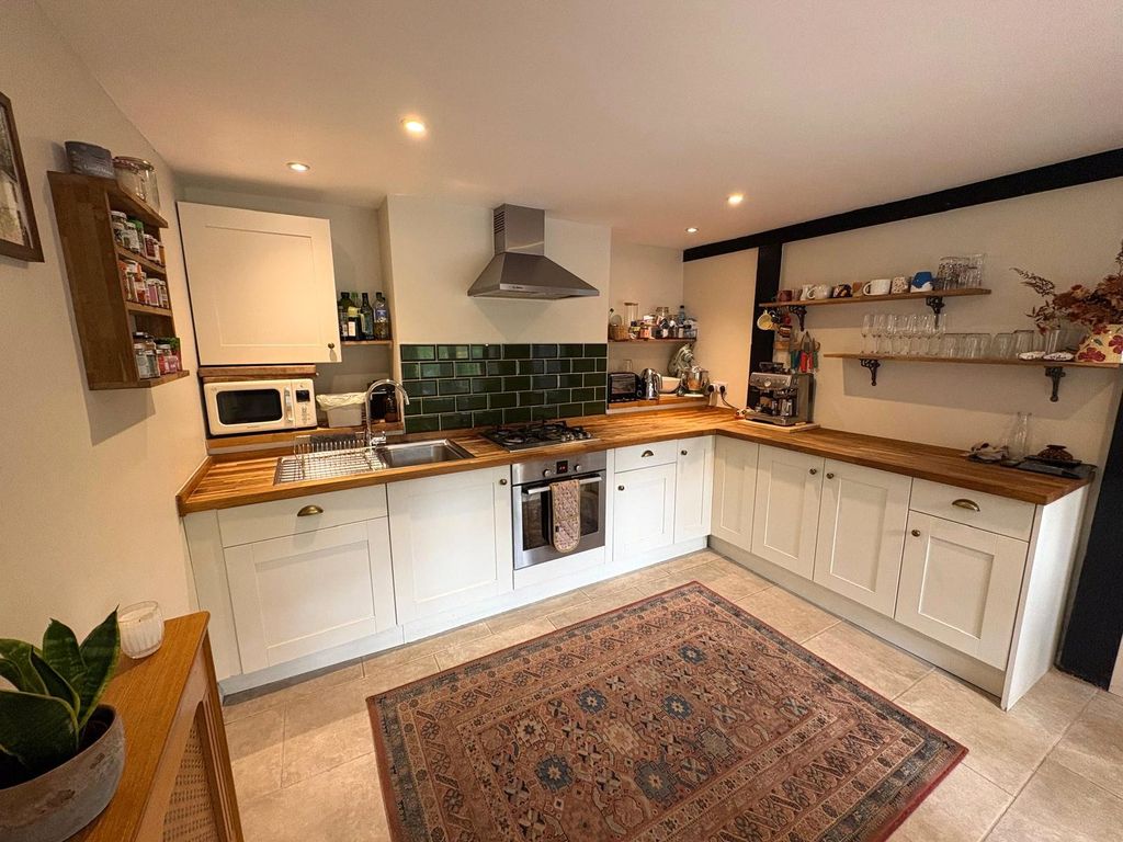 Property photo 3 of 24 Picture No. 27