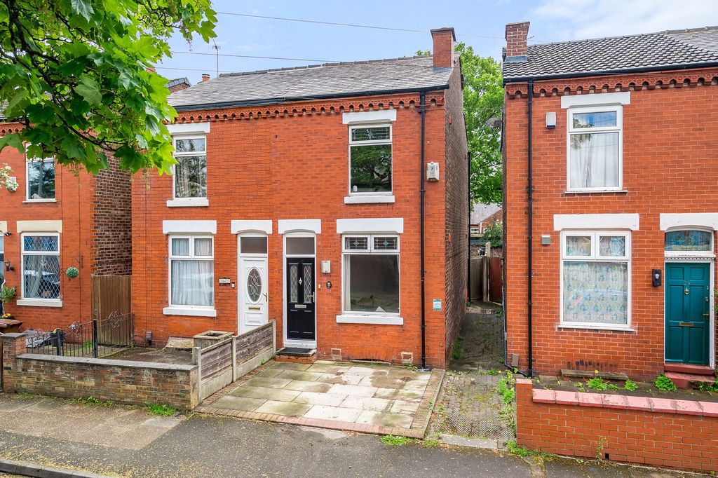 Property photo 1 of 11
