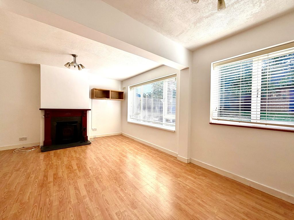 Property photo 2 of 8 Not Specified