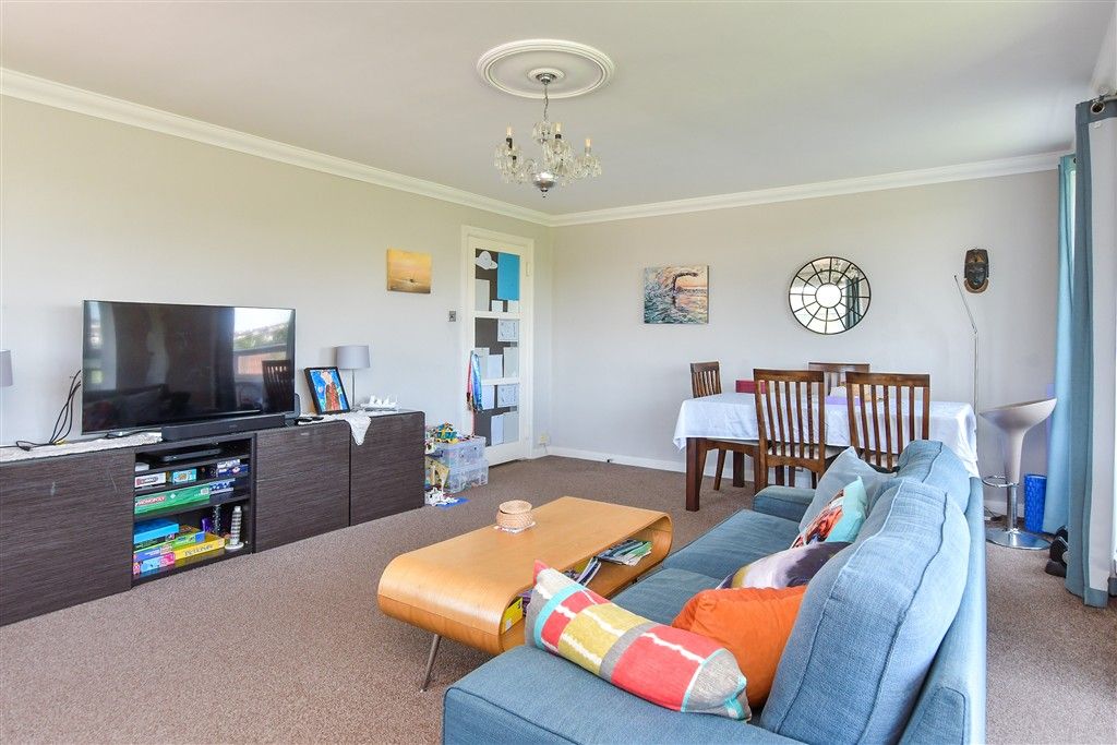 Property photo 1 of 15 Lounge/ Dining Room