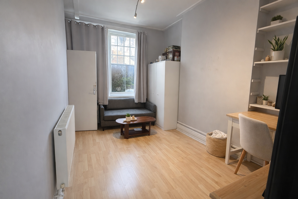 Property photo 3 of 4