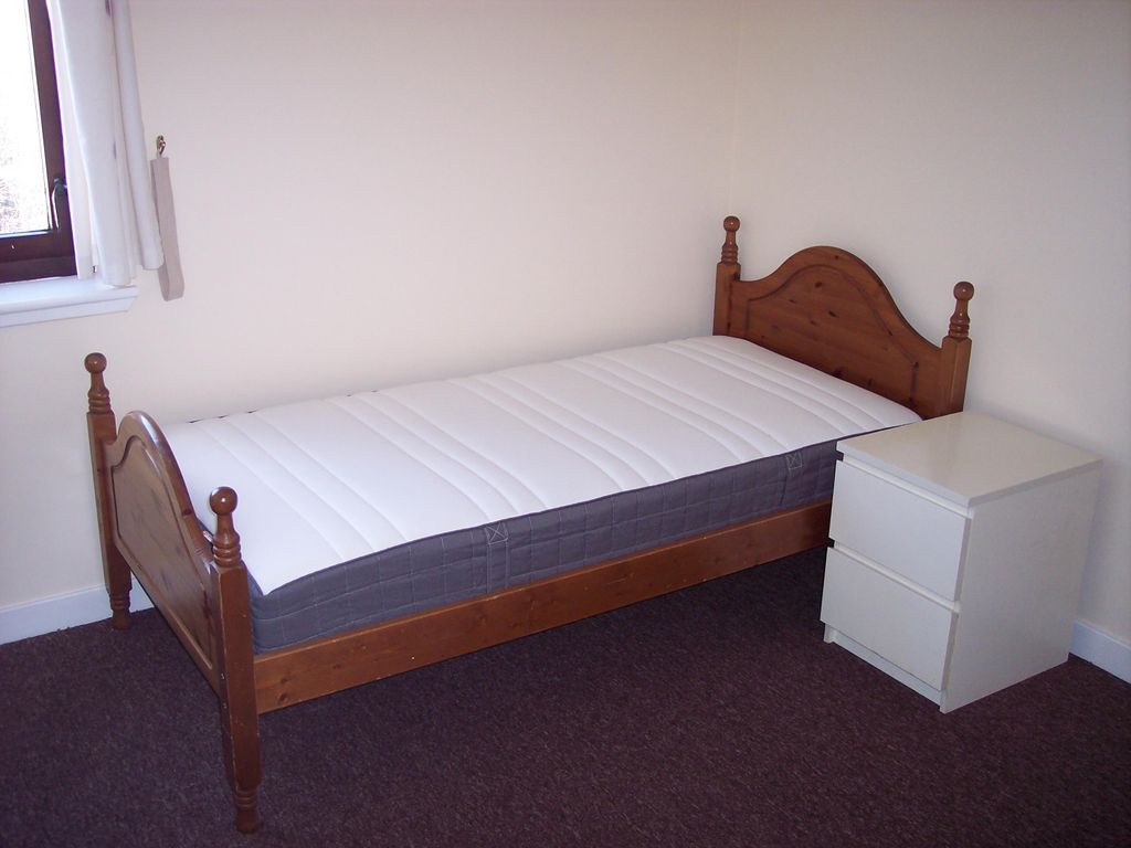 Property photo 2 of 3