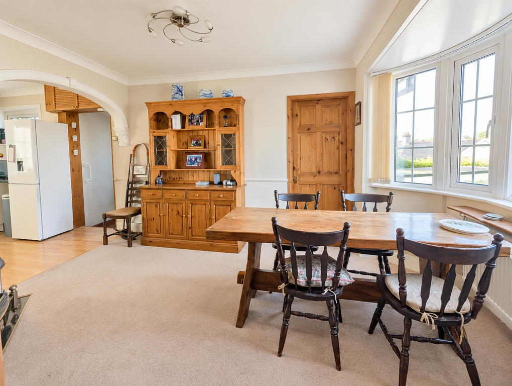 Property photo 2 of 18 Dining Room