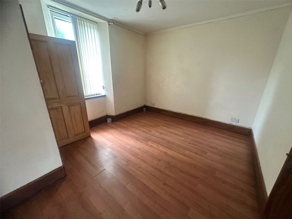 Property photo 2 of 7 Picture No. 05