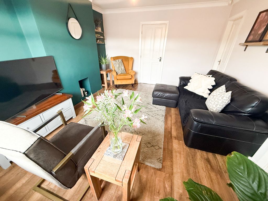 Property photo 3 of 18 Img_9512
