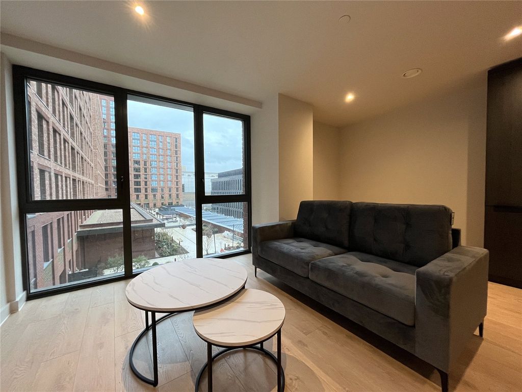 Property photo 2 of 29 Picture No. 30