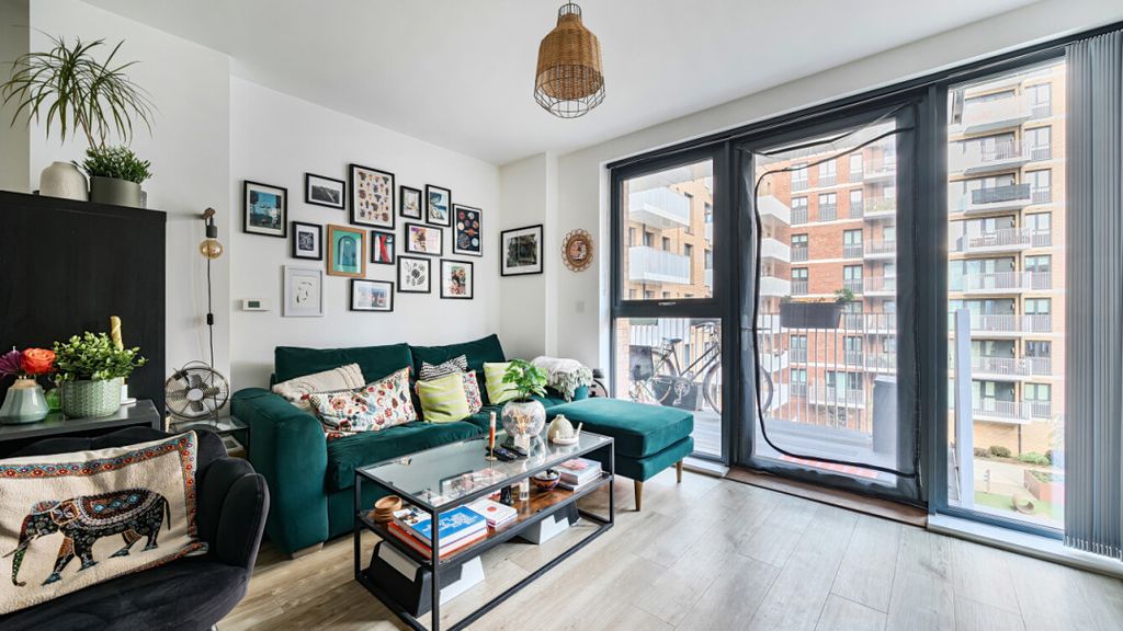 Property photo 1 of 19