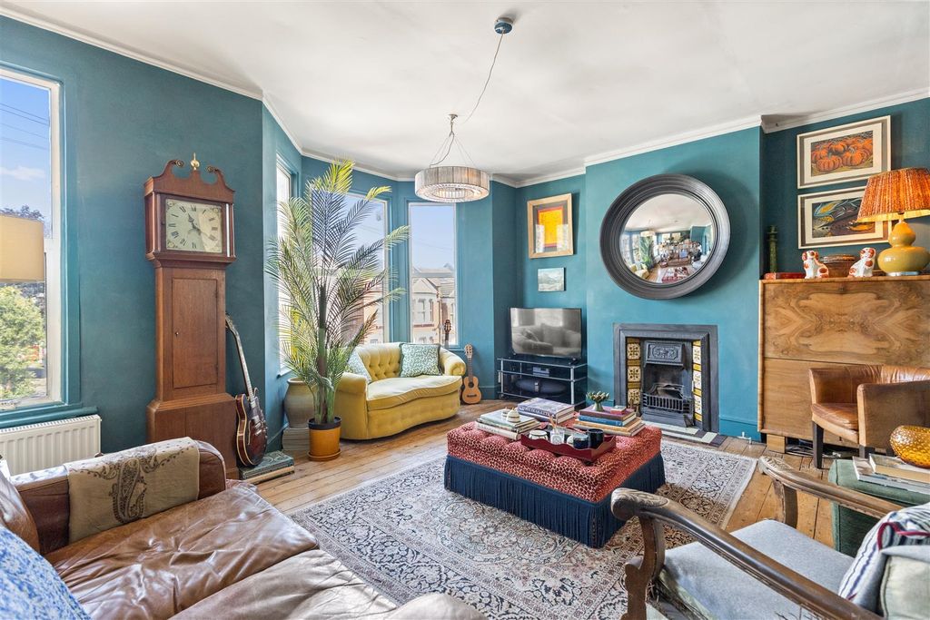 Property photo 1 of 10