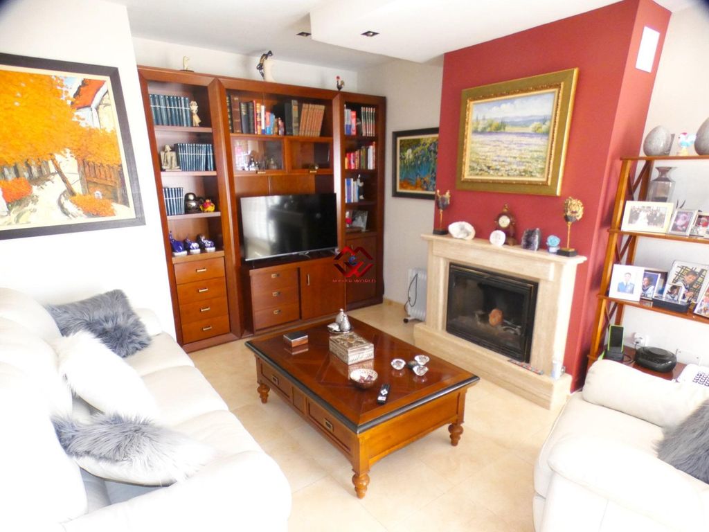 Property photo 3 of 50